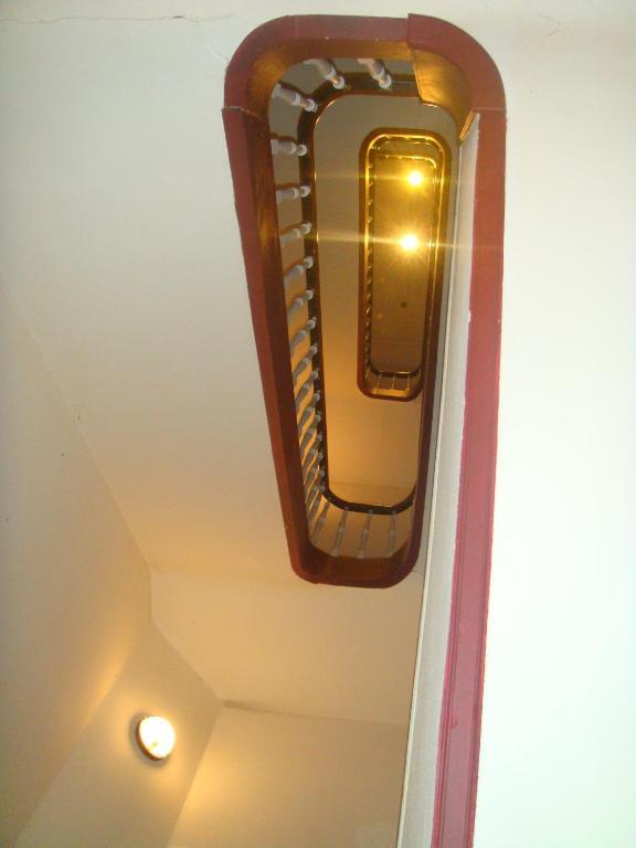 Apartahotel Appart-hotel Maison De La Lune - Petite D'etterbeek 3*