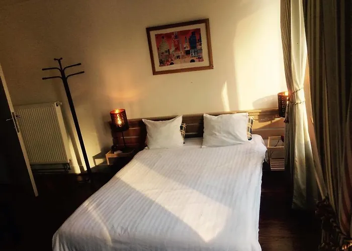 Appart-Hotel Maison De La Lune - Petite Auberge D\'Etterbeek